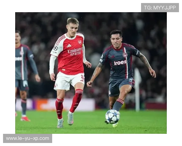 厄德高引领阿森纳队长表现出色，攻防两端皆有亮眼发挥