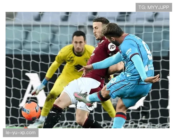 乌迪内斯攻防兼备稳居联赛前列，表现持续亮眼